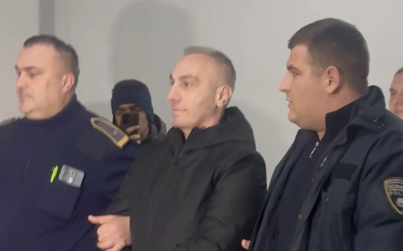 Артан Груби останува во домашен притвор