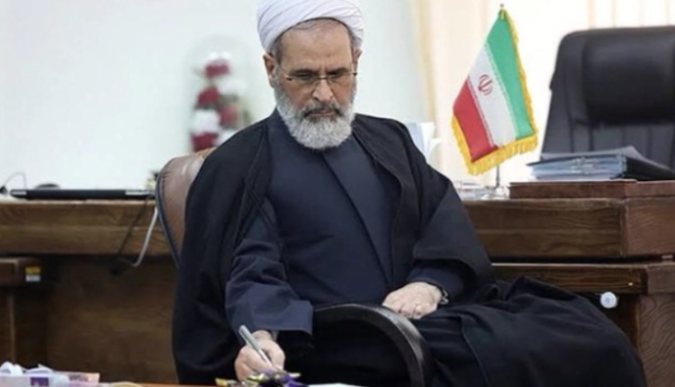 Иран го именува Алиреза Арафи во лидерскиот совет по убиството на Хамнеи