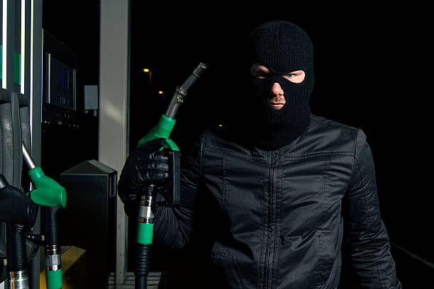 Полицијата приведе битолчанец при ноќна кражба на нафта
