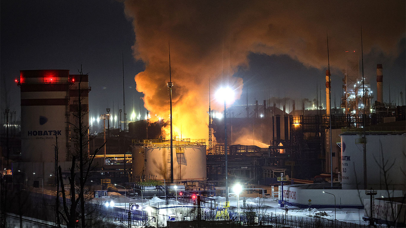 Украинските дронови повторно го нападнаа стратешкото руско пристаниште Уст-Луга