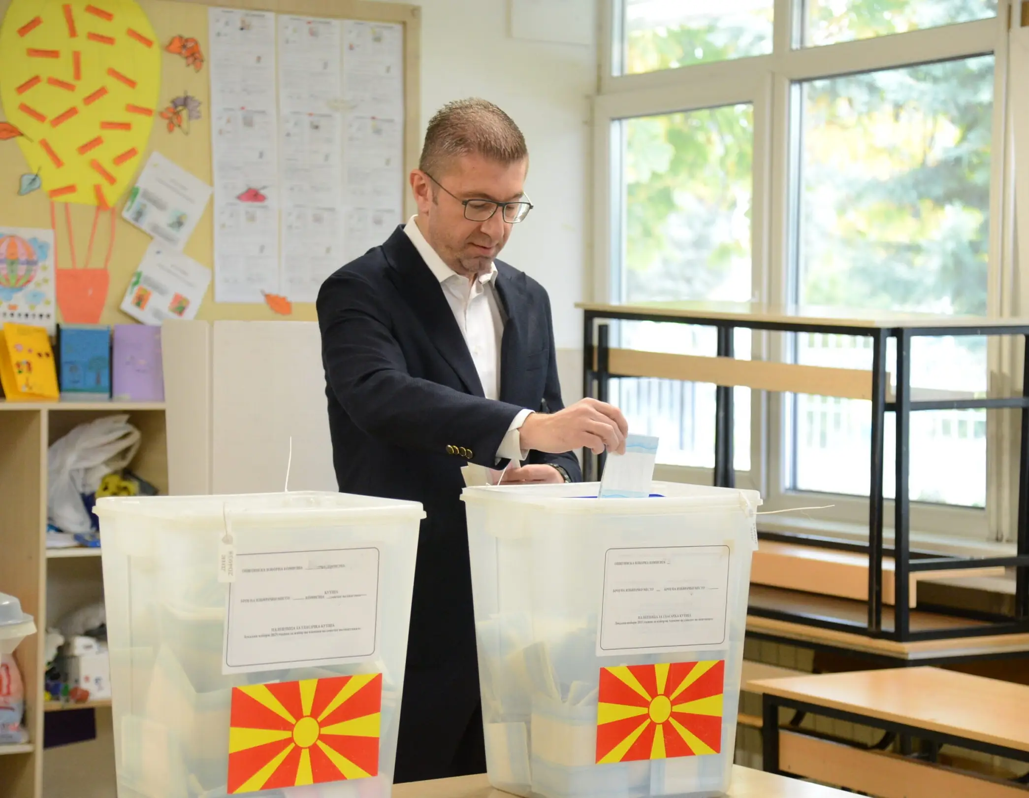 Мицкоски: Редовни избори се очекуваат во пролетта 2028 година