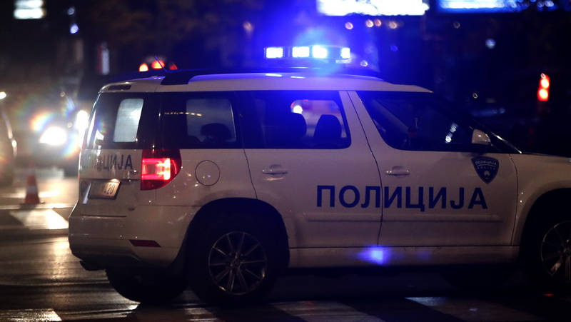 Бизарна кражба во Кочани: Осомничен се заглавил на оградата на црквата