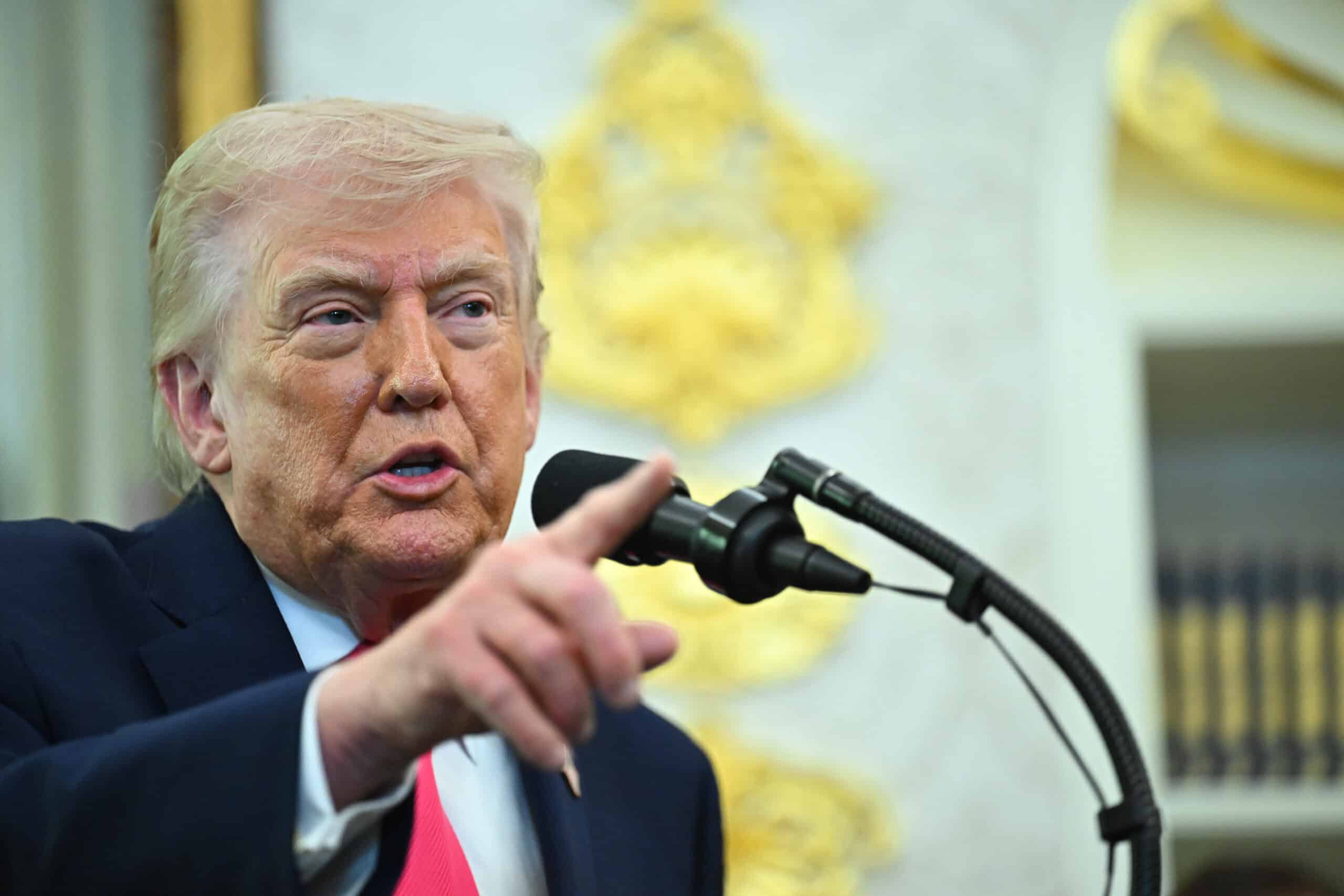 Ултиматум од Трамп до Техеран: 48 часа за договор, Русија го евакуира персоналот од Бушер